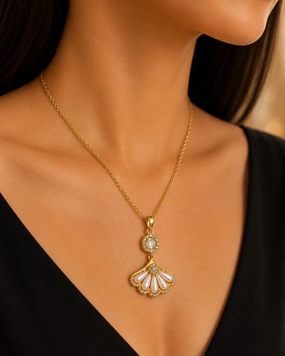 Elegant Pearl Shell Pendant Necklace