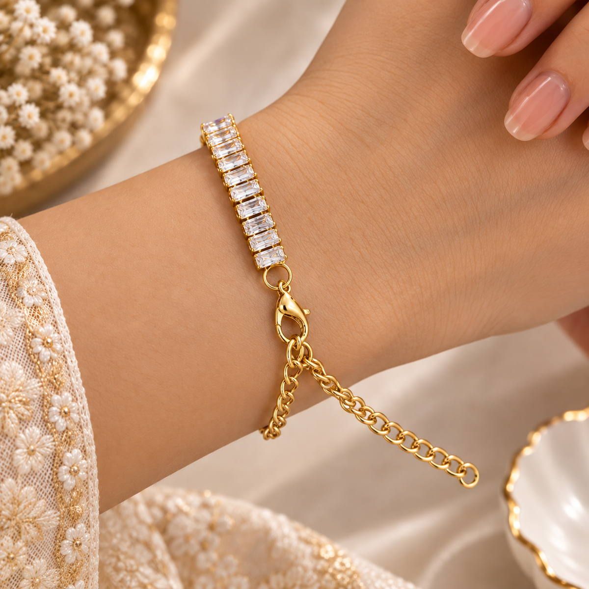 Golden Diamond Bracelet Watch for Women